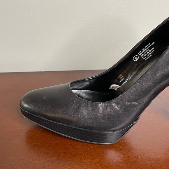 Isaac Mizrahi,high heels,size 9 - Picture 4 of 8